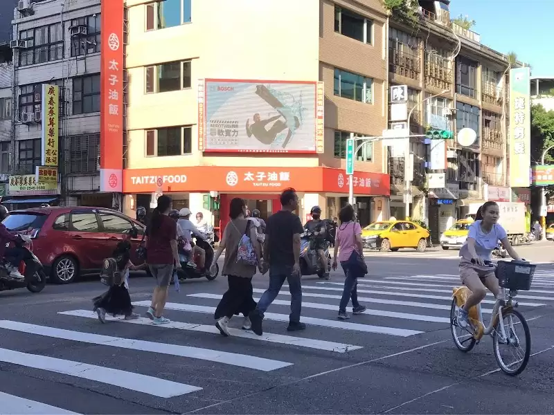 重慶家樂福 -重慶北路/保安街